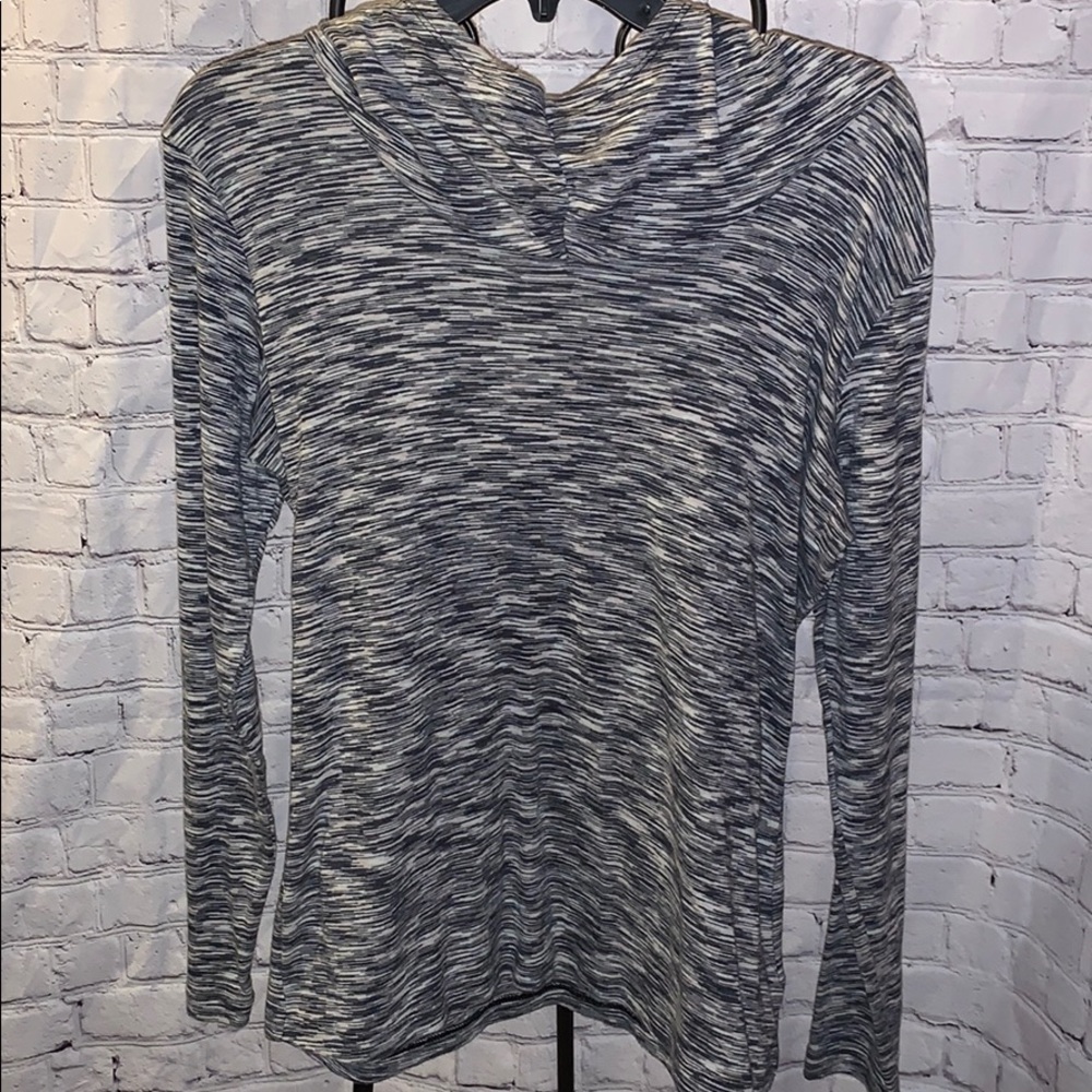 EUC Columbia Shirt (w/hoodie) - size XL
